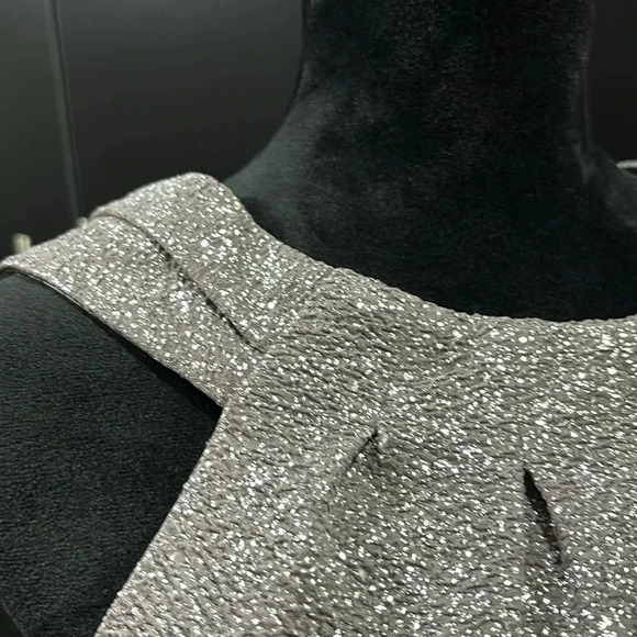 Jessica Howard Midi,metallic thread,sleeveless,scoop neck,slit back hem,zip back - Picture 3 of 14